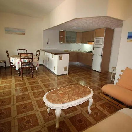 Basic Confort Poblat Típic Apartamento